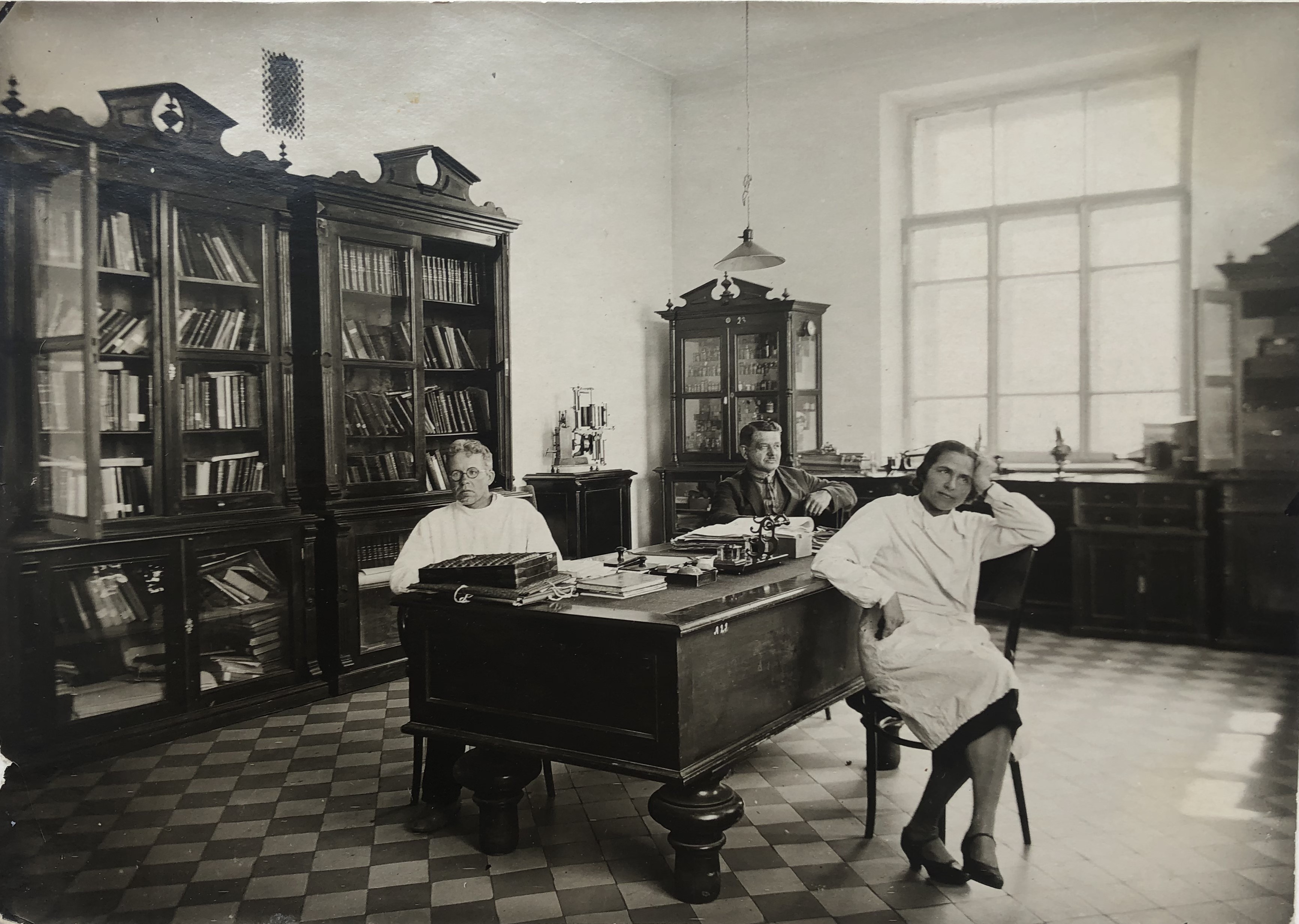 Профессор Александр Тимофеевский на кафедре, 1934 год